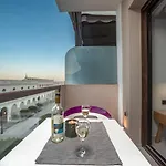 Alektor Luxury *